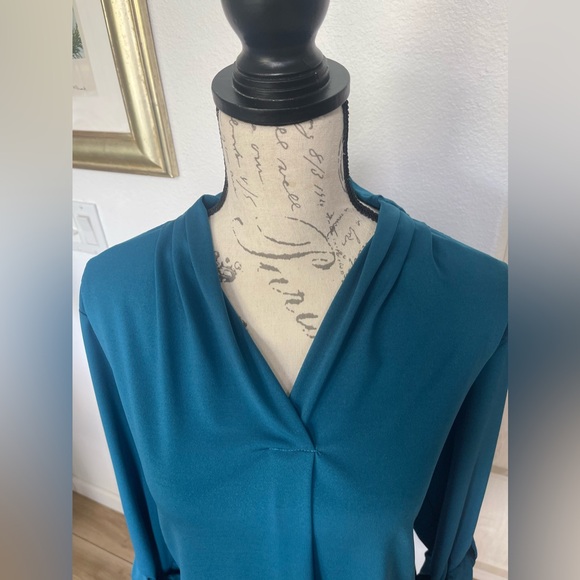Timeson spandex/polyester top size XXL in teal. Very comfortable. EUC. - Picture 2 of 6